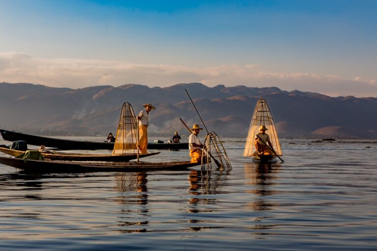 moustachesenvadrouille-sabinekley-birmanie-myanmar-lac-inle-pecheurs