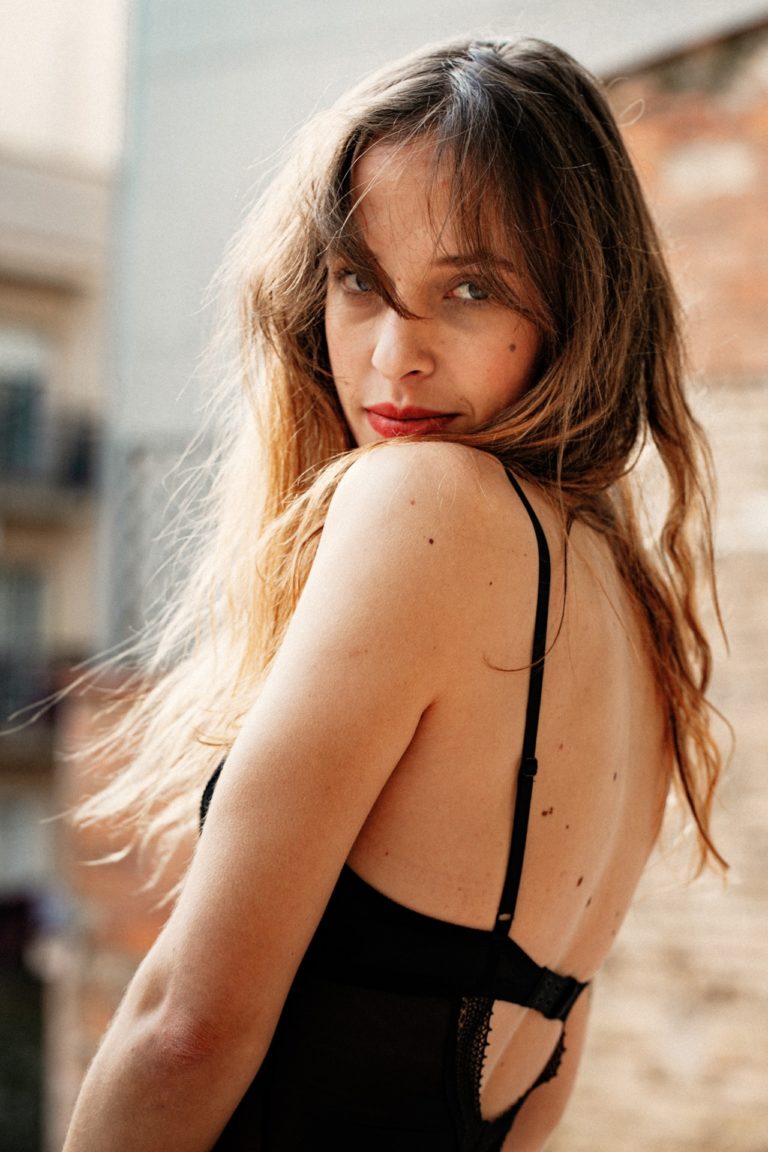 sabine-kley-photography-portrait-barcelona-madeline-home-46