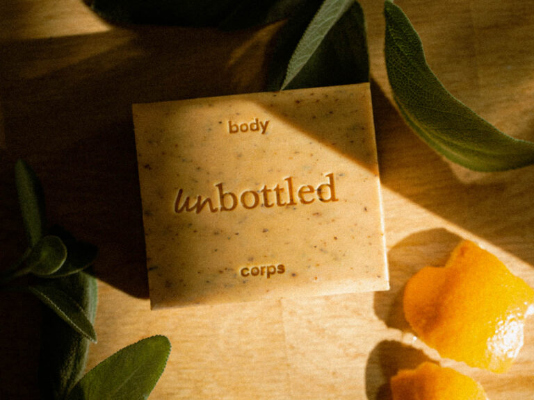 photo produit de gel douche et shampoing sans bouteille Unbottled
